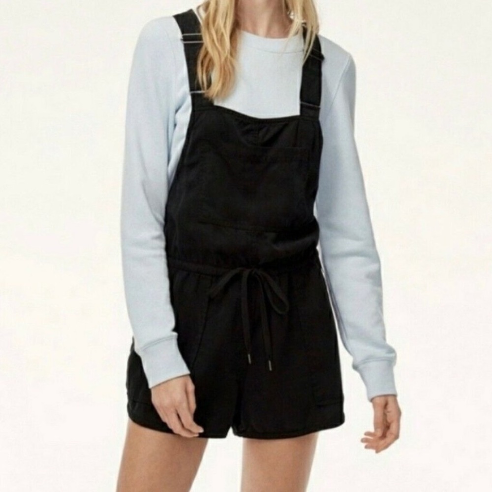 Aritzia black overalls/jumpsuit
